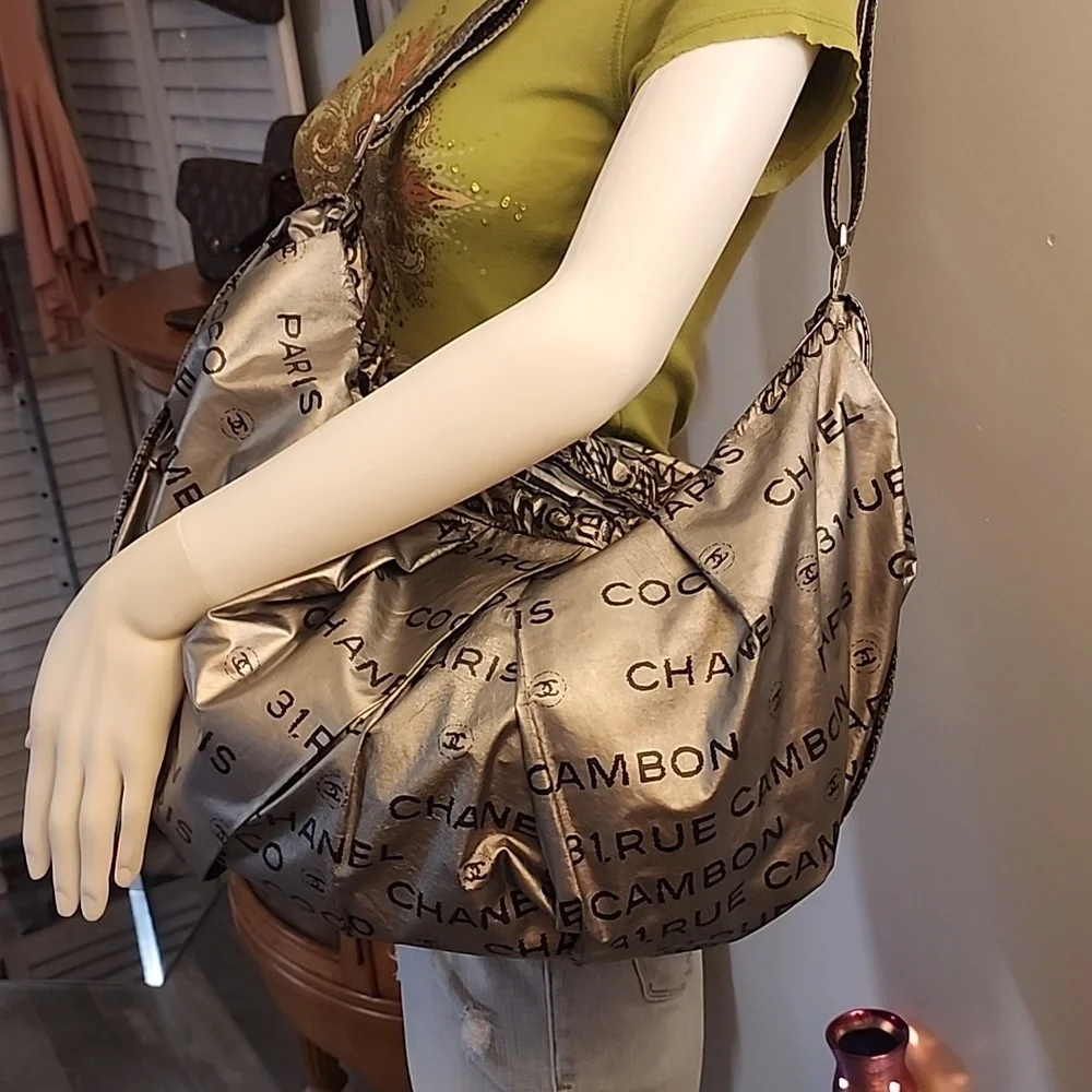 TRADE Chanel Hobo style handbag - Picture 15 of 16